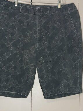 Old Navy Men's 40W Black geometric design Golf Shorts (1034E2)